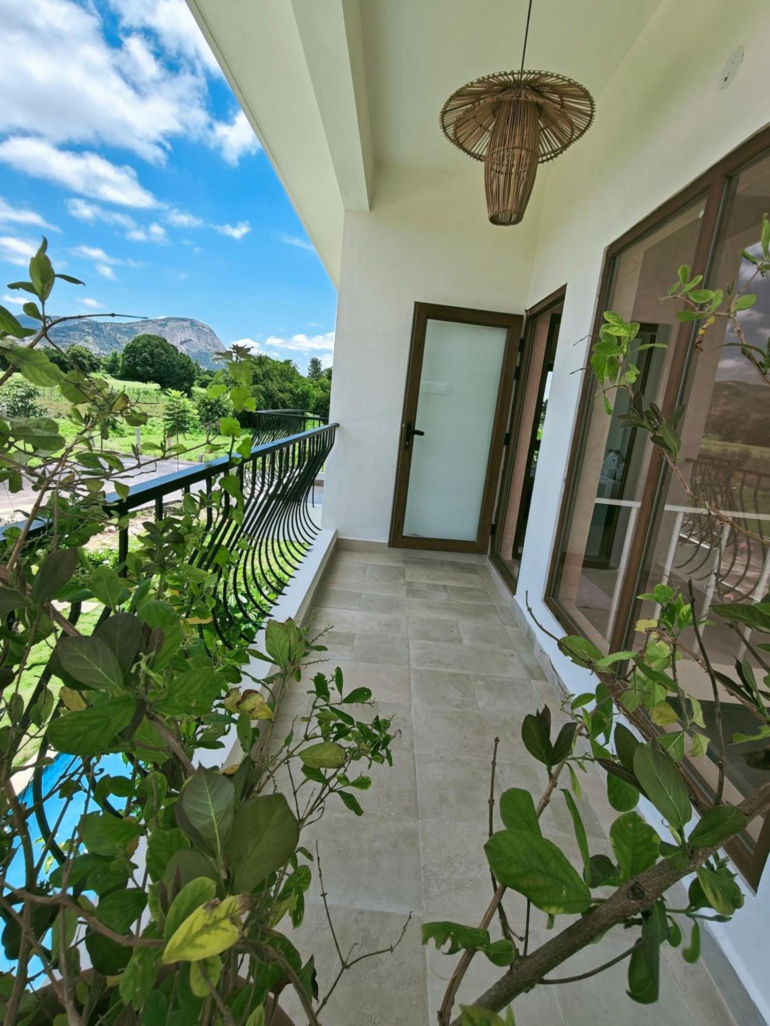 Tuscan Breeze, Nandi Hills Nandigunda Exterior photo